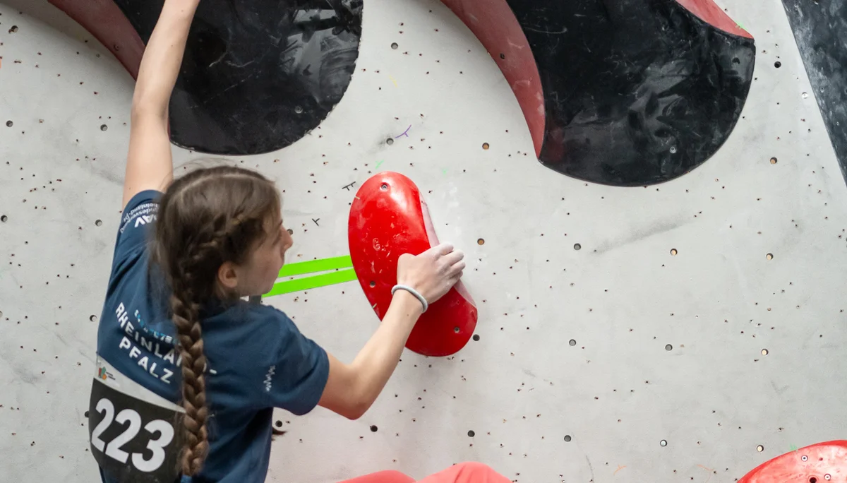 Bouldern beim Deutschen Jugend Cup | © DAV Vic Harster