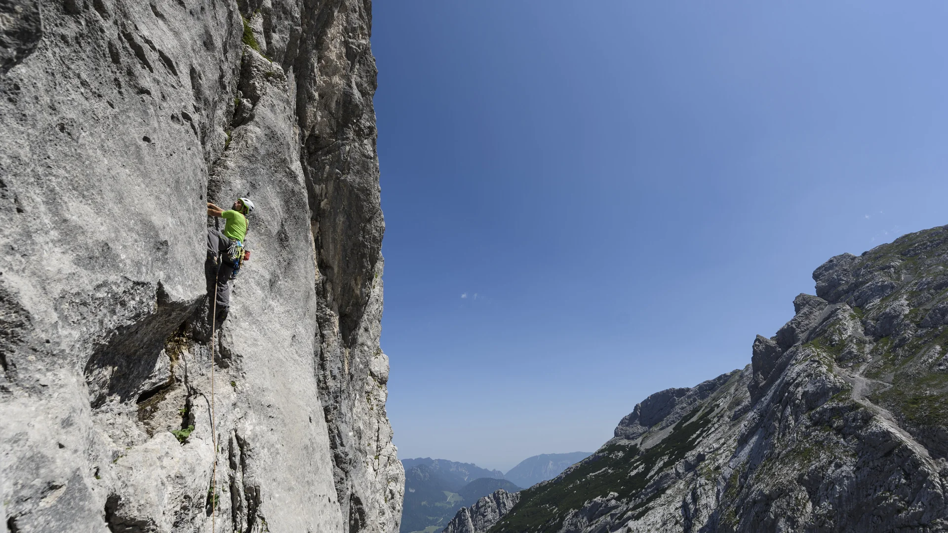 Outdoor-Klettern am Fels | © DAV/Wolfgang Ehn